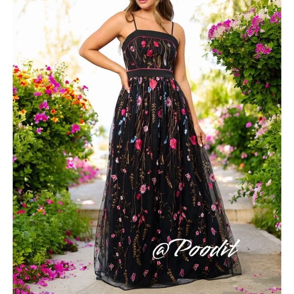 INA Stunning embroidered floral maxi dress S M L - Picture 4 of 10